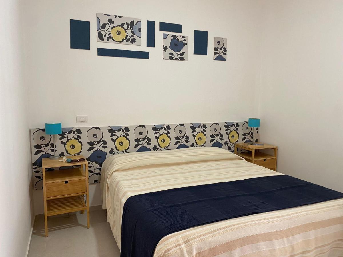 Casa Vacanze Il Giardino Dei Girasoli Marina di Ragusa Exteriör bild