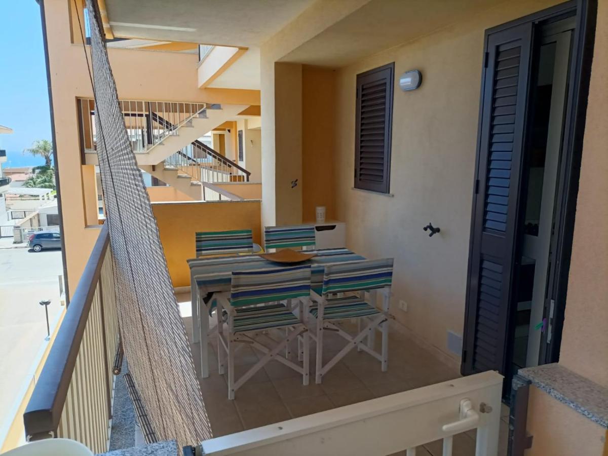 Casa Vacanze Il Giardino Dei Girasoli Marina di Ragusa Exteriör bild