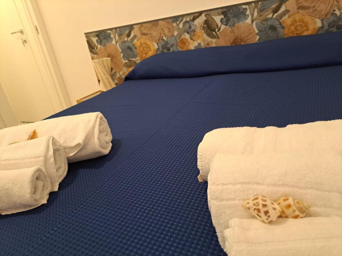 Casa Vacanze Il Giardino Dei Girasoli Marina di Ragusa Exteriör bild