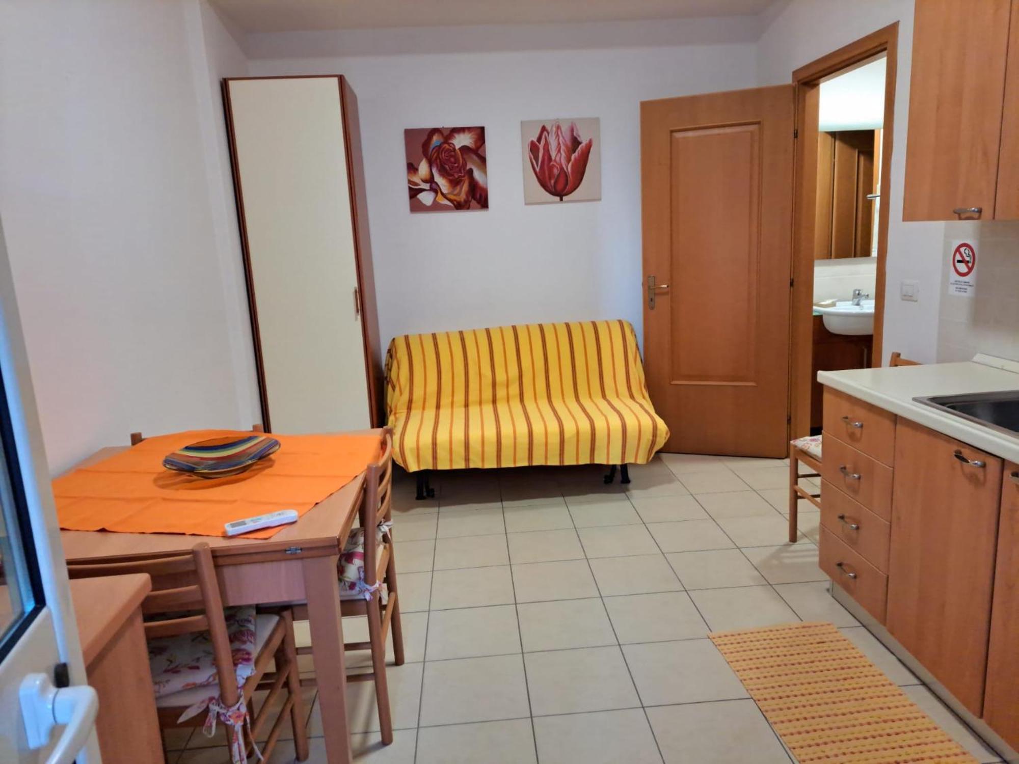 Casa Vacanze Il Giardino Dei Girasoli Marina di Ragusa Exteriör bild