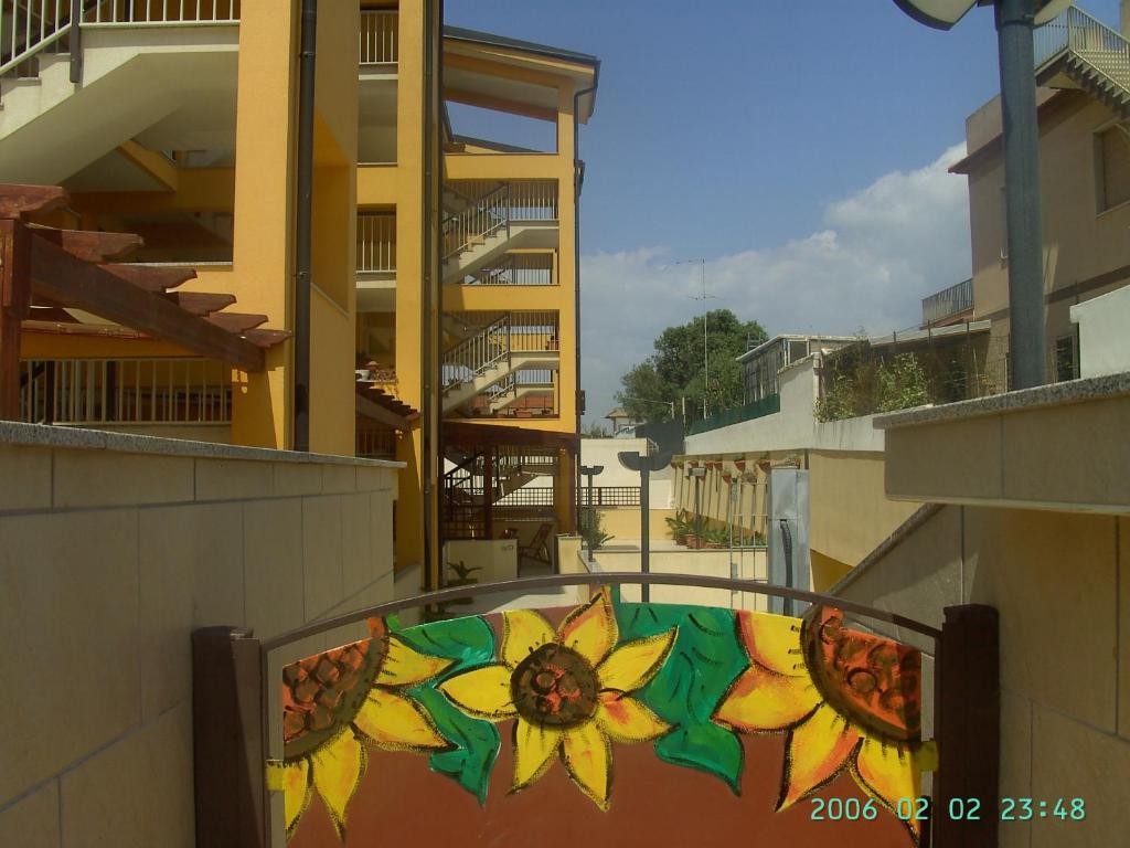 Casa Vacanze Il Giardino Dei Girasoli Marina di Ragusa Exteriör bild
